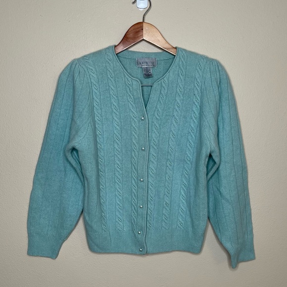 Vintage Sweaters - Lauren Cole Petites Vintage Lambswool Sweater